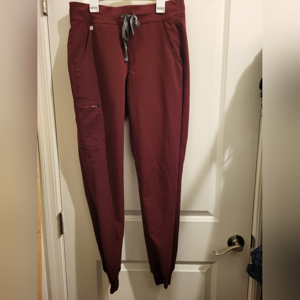 Like new! Figs Zamora jogger scrub pants